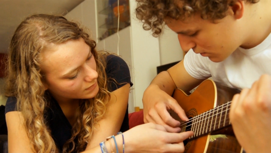 filmstill Samen Alleen een film van Victor Schutijser en Jefta Lagerwerf